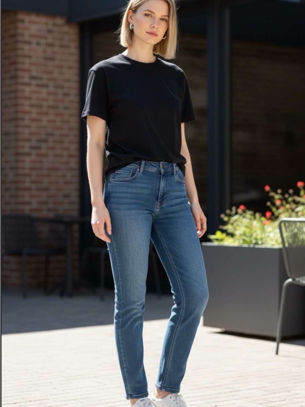 LOFT Women's Straight Leg Jeans in Denim Blue